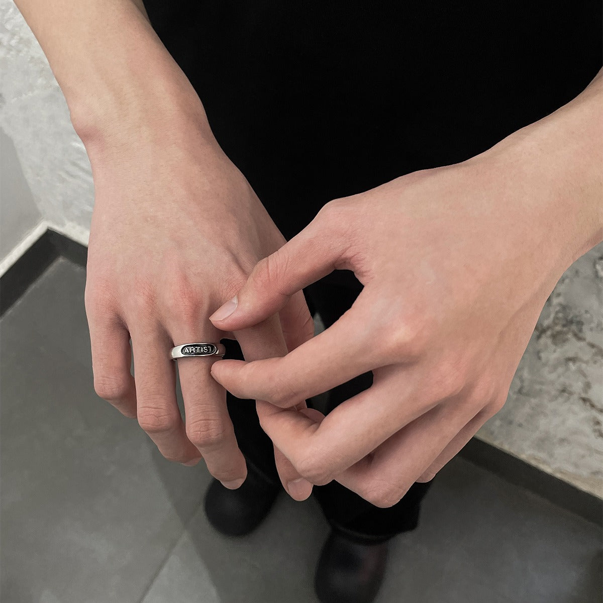 Artist Ring (Black)
